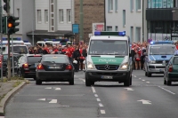 Union Berlin Fans in Bochum auf dem Weg zum Stadion