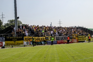 Alemannia Aachen Fans in Velber gegen Uerdingen Spielfotos 04-09-2021