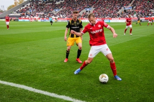 Felix Bastians Rot-Weiss Essen vs. Alemannia Aachen Spielfotos 30-10-2021