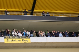 Alcoholican Boys, Aachen VIP Fans pöbeln in Richtung RWE Fans 10-04-2022