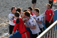 das deutsche Team feiert ein Tor, Euro Beach Soccer League 2011, Berlin