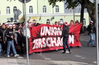 Fan-Marsch vom Bahnhof zum Stadion: BFC Dynamo in Fürstenwalde