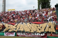 Kurve des BFC Dynamo beim Pokalspiel gegen VfB Stuttgart