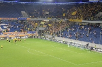 Fans und U23 des BVB feiern Sieg in Duisburg