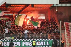 Pyro, Bengalo Fans von Borussia Mönchengladbach 