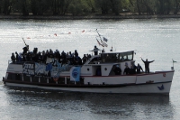 Ultras Chemnitz unterwegs auf dem Rhein