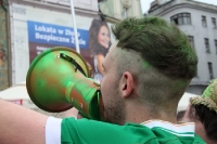 Ireland! Irische Fußballfans feiern vor dem EM-Spiel gegen Kroatien in Poznan