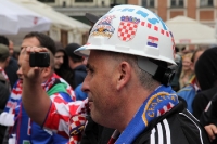mit dem Helm zur Euro 2012