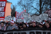 Marsch der Fans von Union Berlin und Kaiserslautern