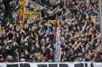 Anhänger des FC St. Pauli bei Dynamo Dresden