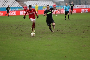 Isaiah Young Rot-Weiss Essen vs. Fortuna Düsseldorf 06-02-2022
