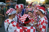 kroatische Fußballfans auf der Fanmeile in Berlin, WM 2006