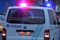 belgische Polizei mit Blaulicht im deutschsprachigen Eupen