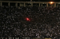Anhänger des Sport Club Corinthians Paulista zünden Pyrotechnik (Foto: T. Hänsch www.unveu.de)