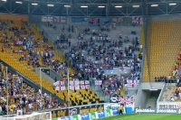 Fans von West Ham United bei Dynamo Dresden