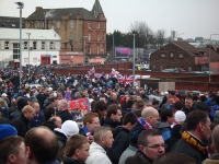 Glasgow Ranger Fans am Ibrox Park