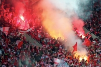 Pyrotechnik nach dem 1:0 des SK Slavia gegen Sparta Praha
