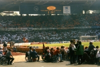 o estádio em Colônia, dos anos 90