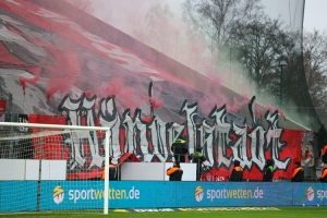 Hallescher FC Fans Choreo, Pyro in Essen