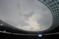 Düsterer Himmel über dem Berliner Olympiastadion