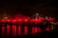 Bengalos auf der Rheinbrücke: 110 Jahre Uerdingen 05