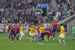 Spielfotos Uerdingen gegen Jena 26-10-2019