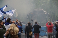 MSV Duisburg Fans empfangen Mannschaftsbus