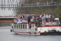 Schiffsanreise der MSV-Fans nach Oberhausen