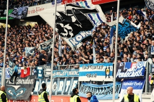 Support und Jubel MSV Duisburg Fans gegen FSV Frankfurt 22-04-2017