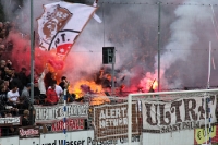 Mächtig Rauch im Gästeblock des Karli, Testspiel gegen St. Pauli