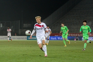 Cedric Harenbrock Rot-Weiss Essen vs. SV Straelen Spielfotos 09-12-2020