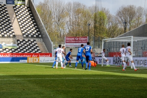 Dennis Grote Tor Rot-Weiss Essen gegen Schalke  03-04-2021