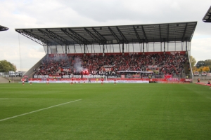 Pyro zum Gedenken an die Verstorbenen Rot-Weiss Essen vs. SC Wiedenbrück 16-10-2021