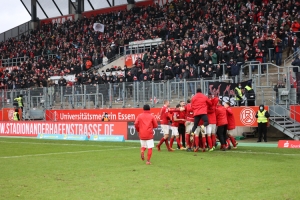Thomas Eisfeld Torjubel RWE vs. Fortuna Düsseldorf 06-02-2022