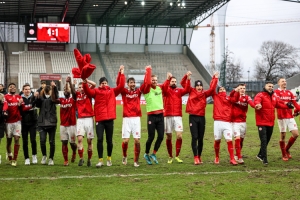 Rot-Weiss Essen Jubel über Sieg gegen Fortuna Düsseldorf 06-02-2022