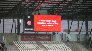 Spielabbruch Rot-Weiss Essen vs. Preußen Münster Spielfotos 20-02-2022