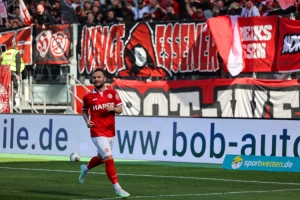 Marius Kleinsorge Torjubel Rot-Weiss Essen vs. Borussia Mönchengladbach U23 Spielfotos 16-04-2022