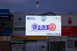 Anzeigentafel Halbzeitstand Sportfreunde Lotte vs. Rot-Weiss Essen 22-04-2022