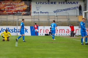 Torjubel Isaiah Young Sportfreunde Lotte vs. Rot-Weiss Essen 22-04-2022
