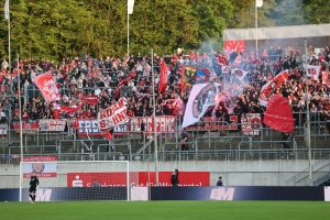 Rot-Weiss Essen Fans Ultras Pyroshow in Wuppertal 03.05.2022