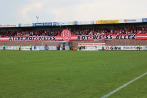 Rot-Weiss Essen Fans in Lotte gegen Rödinghausen Spielfotos 07.05.2022