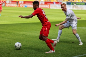 Aurel Loubongo Alemannia Aachen vs. Rot-Weiss Essen Testspiel 16.07.2022