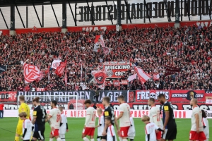 Gedenken an verstorbenen RWE Fan Essen vs. Saarbrücken 