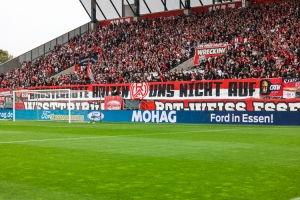 Rot-Weiss Essen Banner gegen Hausverbote 15.10.2022