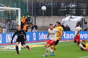 Rot-Weiss Essen vs. SG Dynamo Dresden Spielfotos 15.10.2022