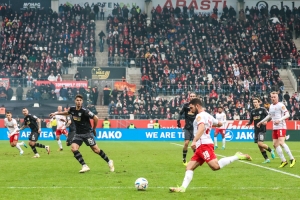 Oguzhan Kefkir Rot-Weiss Essen vs. MSV Duisburg 05.02.2023