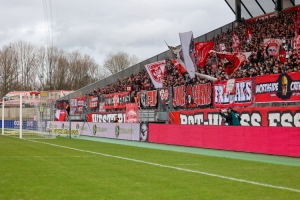 Rot-Weiss Essen Fans Support vs. Borussia Dortmund U23 19.02.2023
