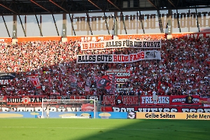 Rot-Weiss Essen Fans Banner Rude Fans Heimspiel Aue 20.08.2023