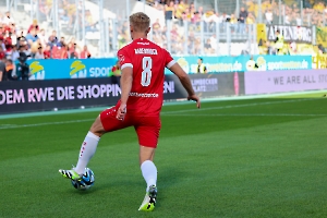 Cedric Harenbrock Rot-Weiss Essen vs. Dynamo Dresden 01.10.2023