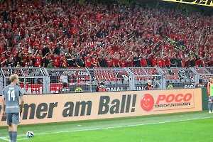 Lucas Brumme Eckball vor RWE Fans Borussia Dortmund U23 vs. Rot-Weiss Essen 13.10.2023